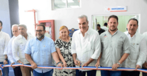 Abinader inaugura hospital remodelado en Jarabacoa