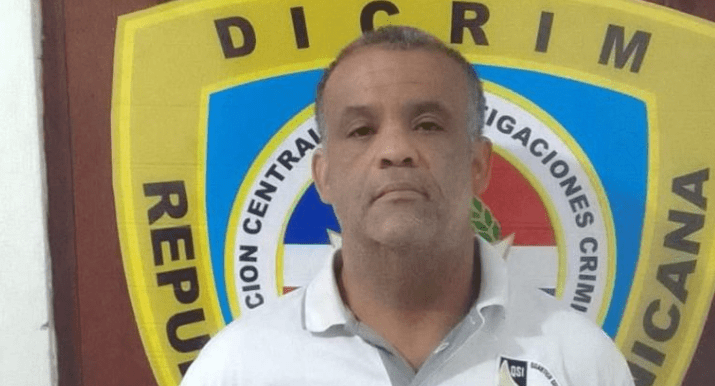 Detienen a hombre con dos escopetas ilegales en Jarabacoa