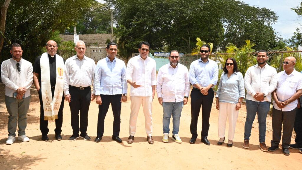 Ministerio de Turismo inicia reconstrucción de carretera en Jumunuco, Jarabacoa