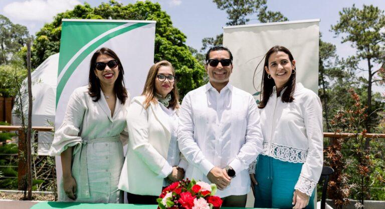 The Domes y Serranía se unen para becar jóvenes en Jarabacoa