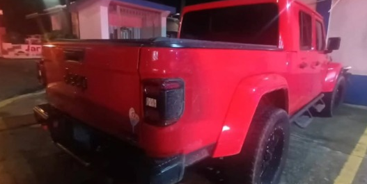 Jarabacoa: Recuperan jeep robado y arrestan a dos hombres